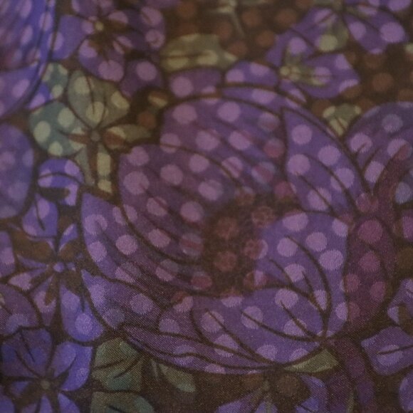 Ann Taylor Blue/Black/Green Dotted Floral Flowy Pheasant Top Size Large - Picture 12 of 13